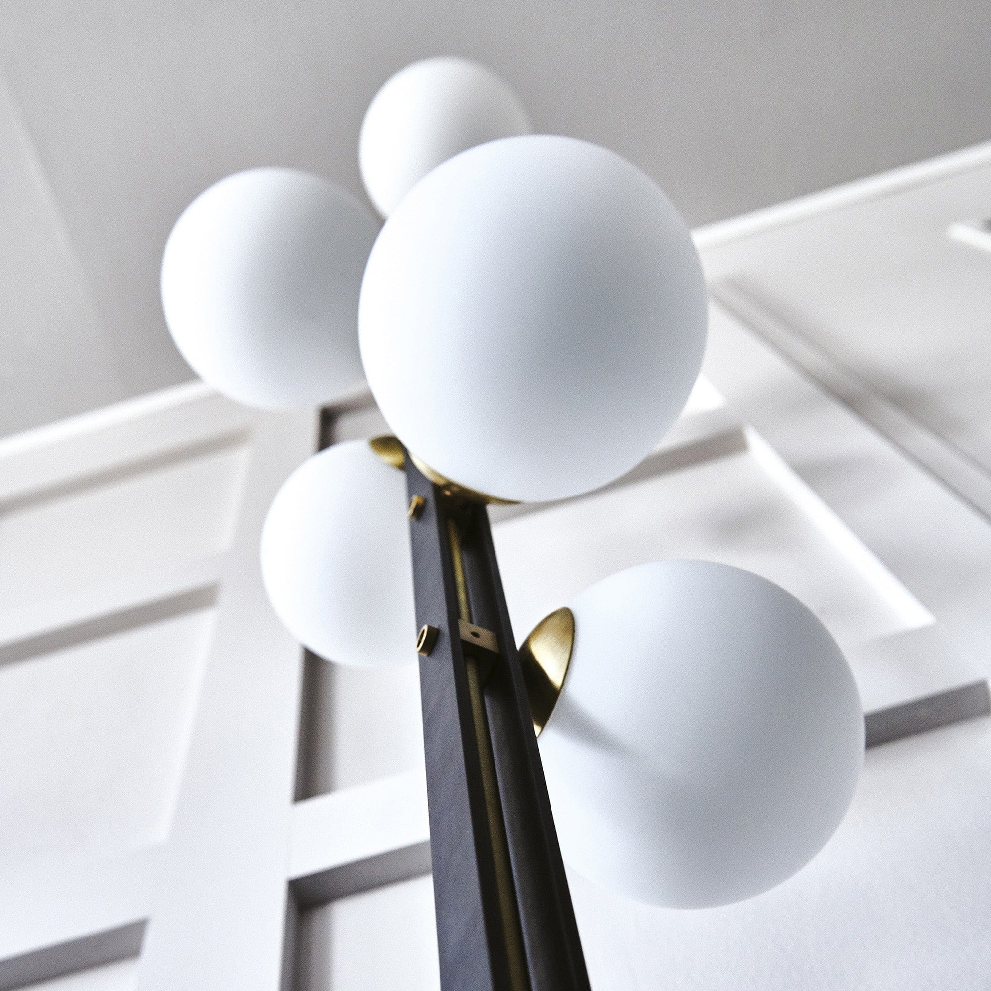 Cattelan Italia Planeta - Floor Lamp - Image 3