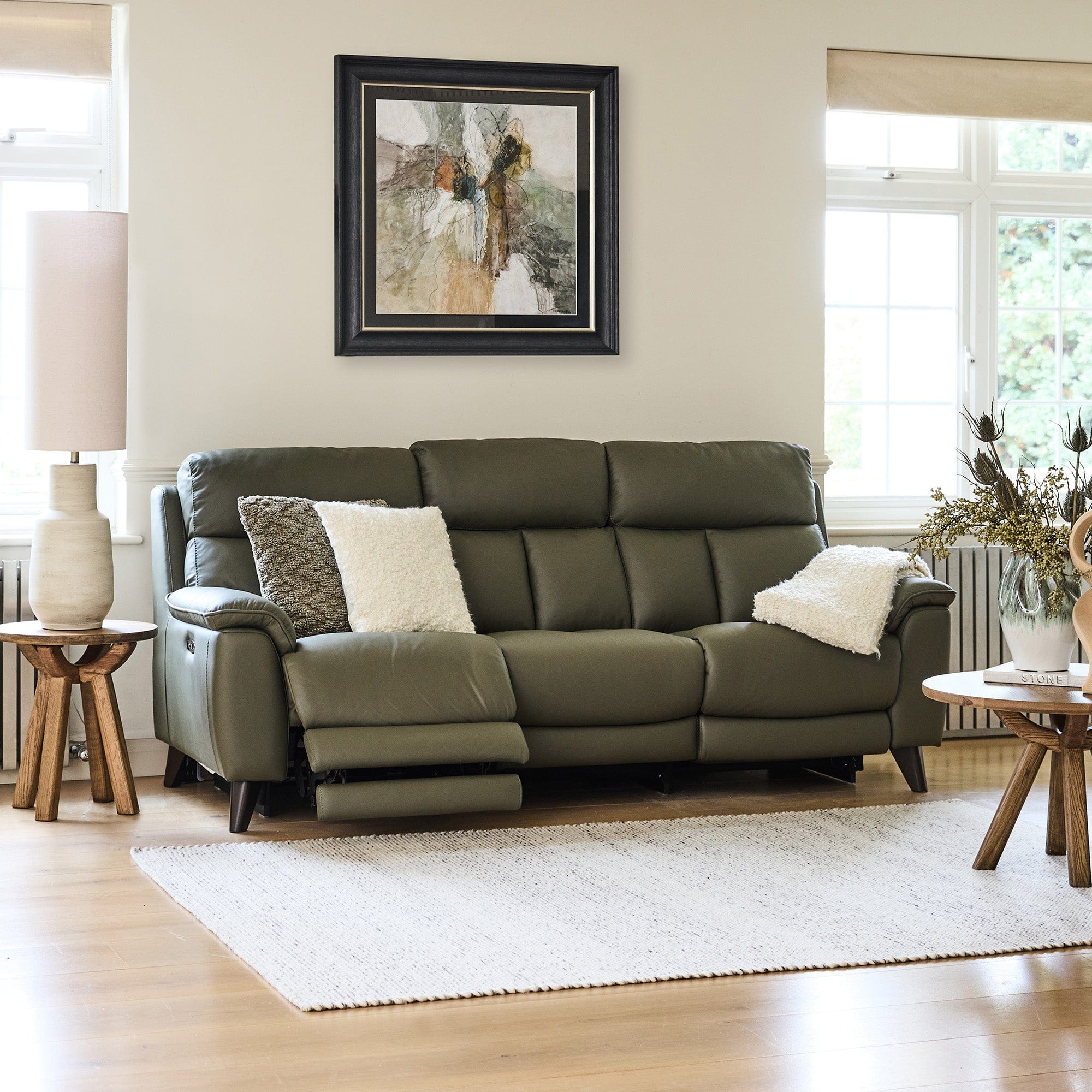 Connecticut - 3 Seat Power Recliner Sofa, Leather - Image 3