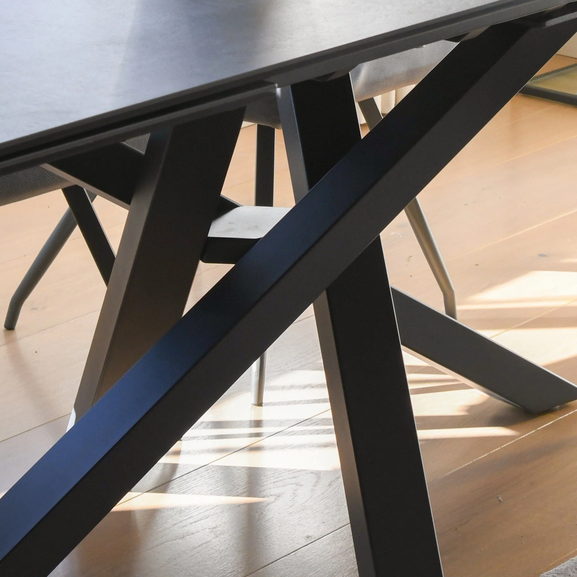 Pescara - Ceramic Extending Dining Table - Image 4